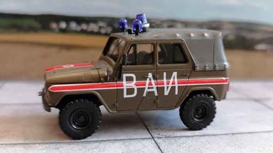 BUSCH 52116 — Внедорожник УАЗ 469 «ВАИ» с крышей (тент), 1:87, 1972—1992, СССР