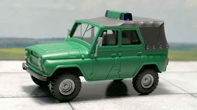 BUSCH 52101 — Автомобиль УАЗ 469 ВАИ, пограничная служба (крыша - тент), 1:87