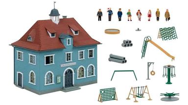 FALLER 190087 — Начало занятий в школе (216 деталей и 8 фигурок), 1:87, 1978—1985